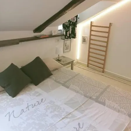 A Due Passi Dal Centro *